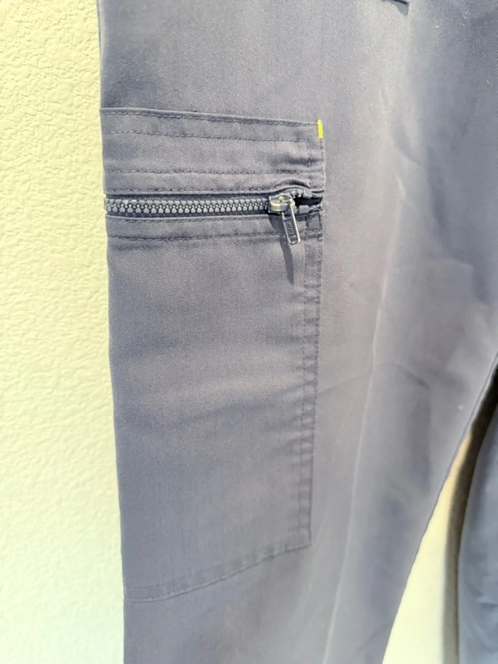 FIGS Cairo Scrub Pants Mens Blue M Elastic Waist Cargo Utility Pockets Unisex